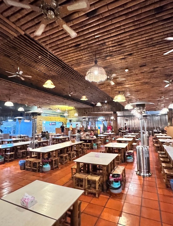 聚餐餐廳-新竹黃金海岸活蝦之家