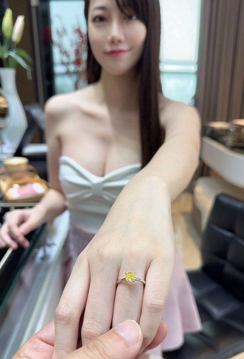 台中結婚鑽戒-晶漾金飾