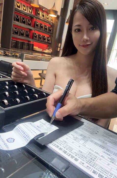 台中結婚鑽戒-晶漾金飾