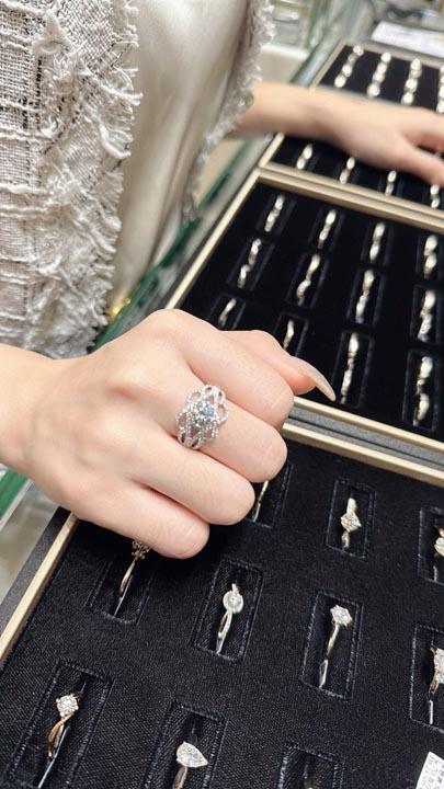 台中GIA鑽戒-晶漾金飾鑽石 台中GIA鑽戒-晶漾金飾鑽石